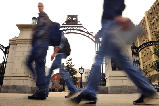 bn-hl401_lawsch_g_20150317144007